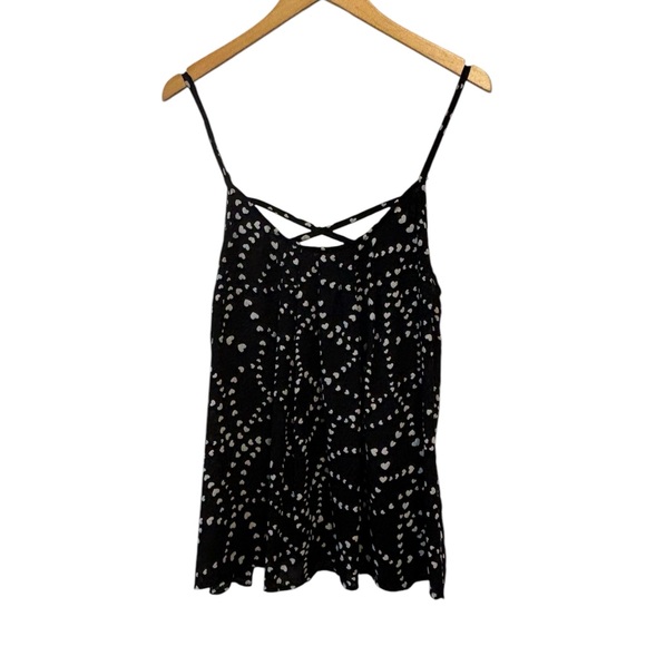 Torrid Black and White Heart Pattern Camisole Top - Picture 2 of 6